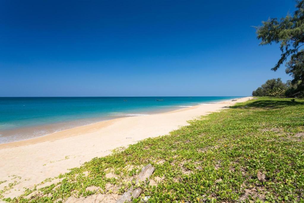 Royal Lee Resort And Spa Nai Yang Beach Exteriér fotografie