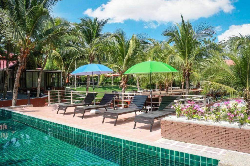 Royal Lee Resort And Spa Nai Yang Beach Exteriér fotografie